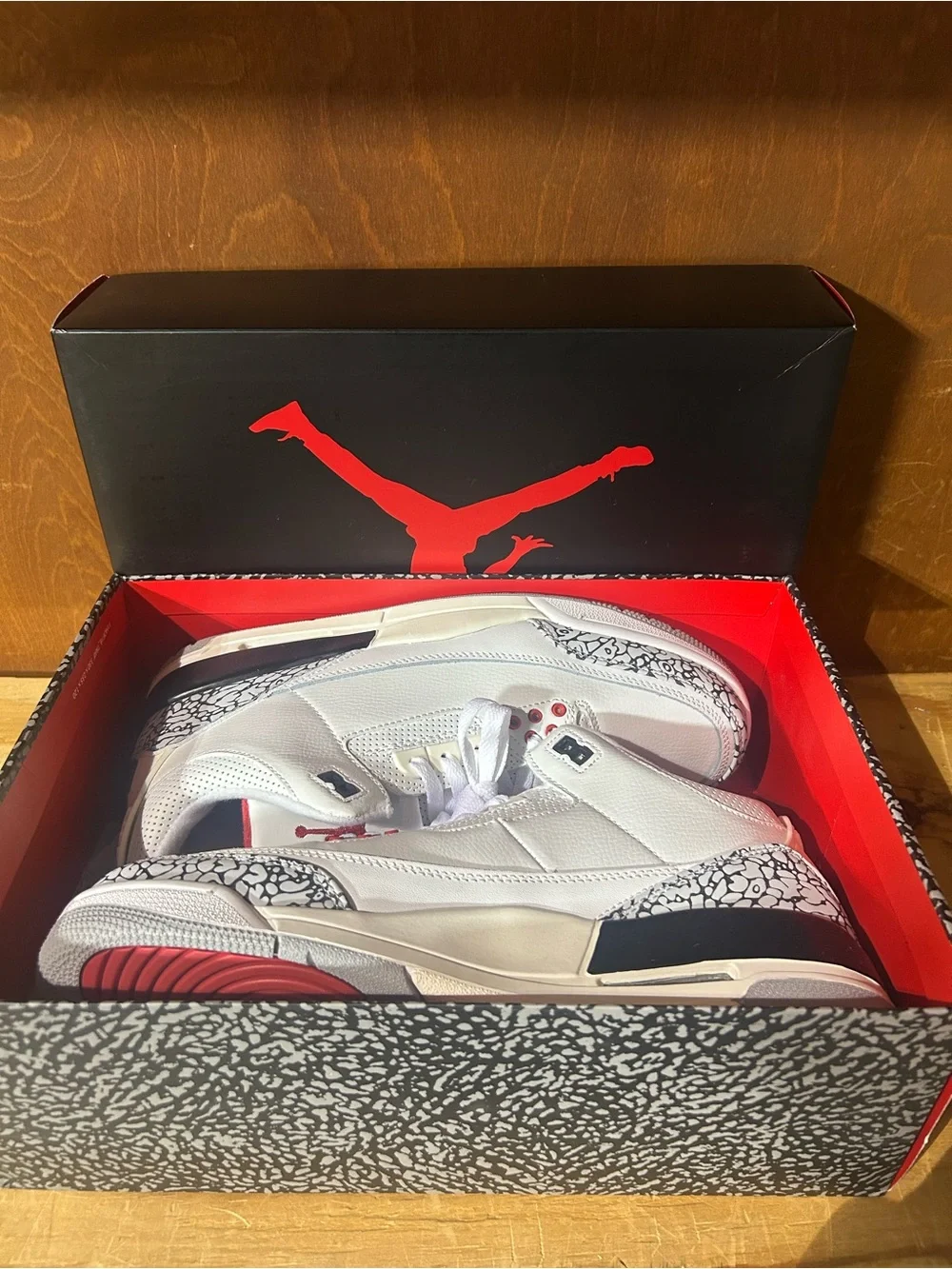 Jordan 🇯🇴 3 retro cement size 12 great quality brand new